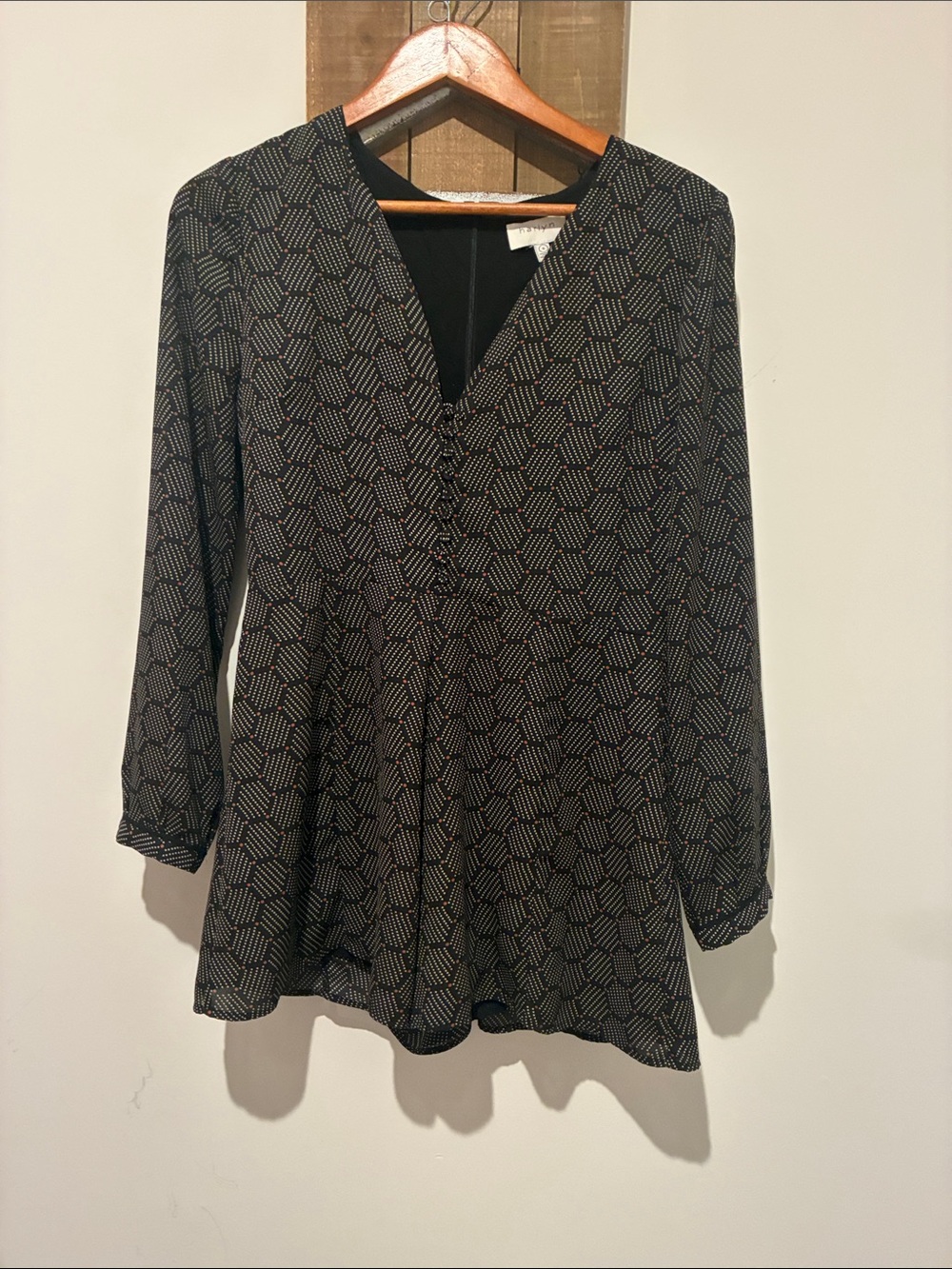 Black Geometric V‑Neck Long Sleeve Romper